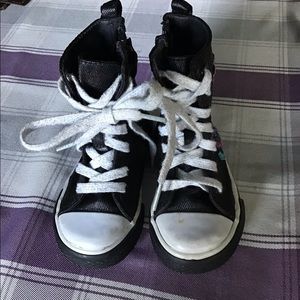 Kids/ Girls  Place high top / boot sneakers